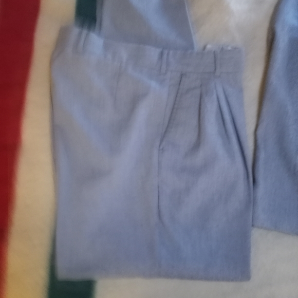 City lights grey suit - Picture 3 of 6